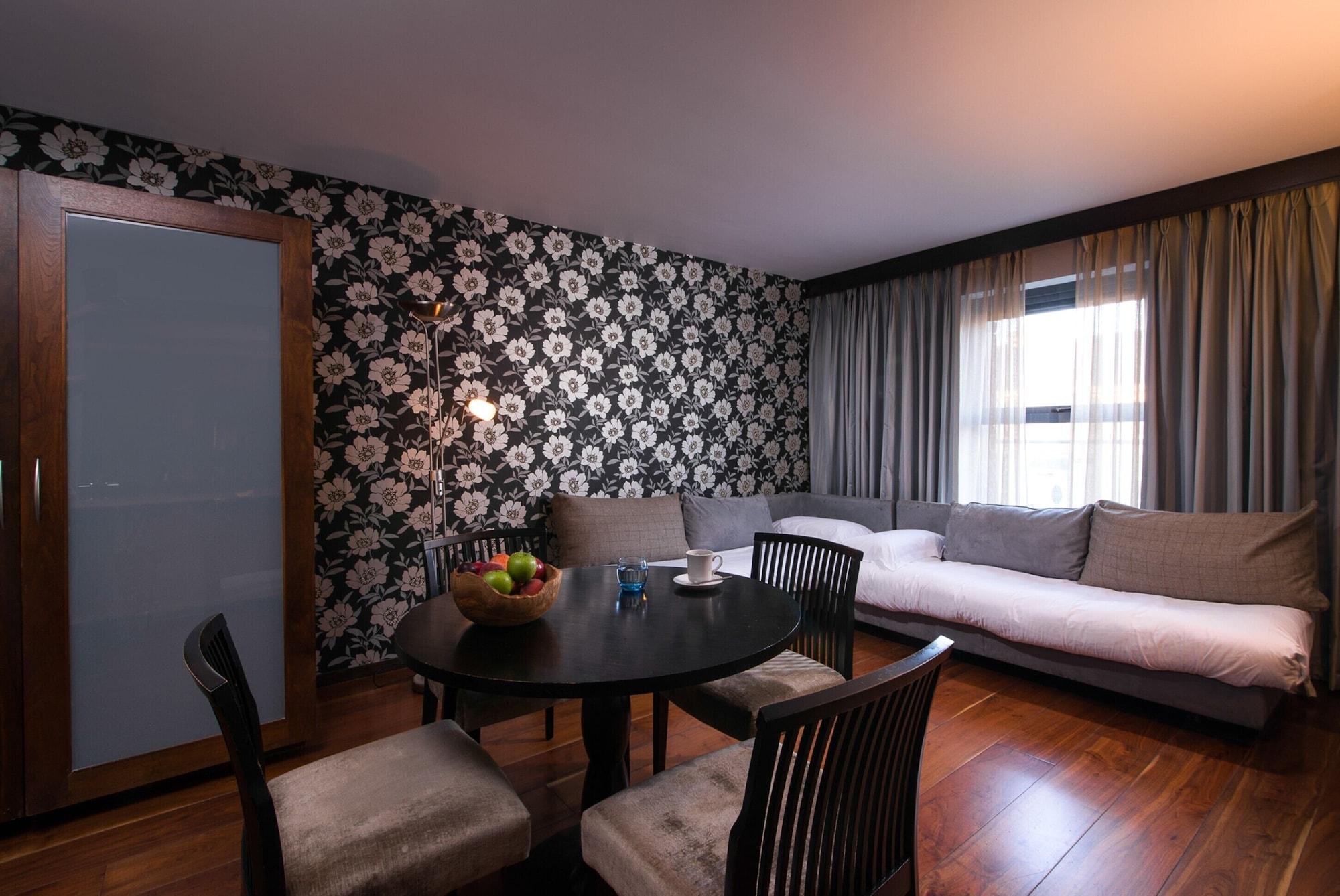 The Twelve Hotel Barna  Zewnętrze zdjęcie